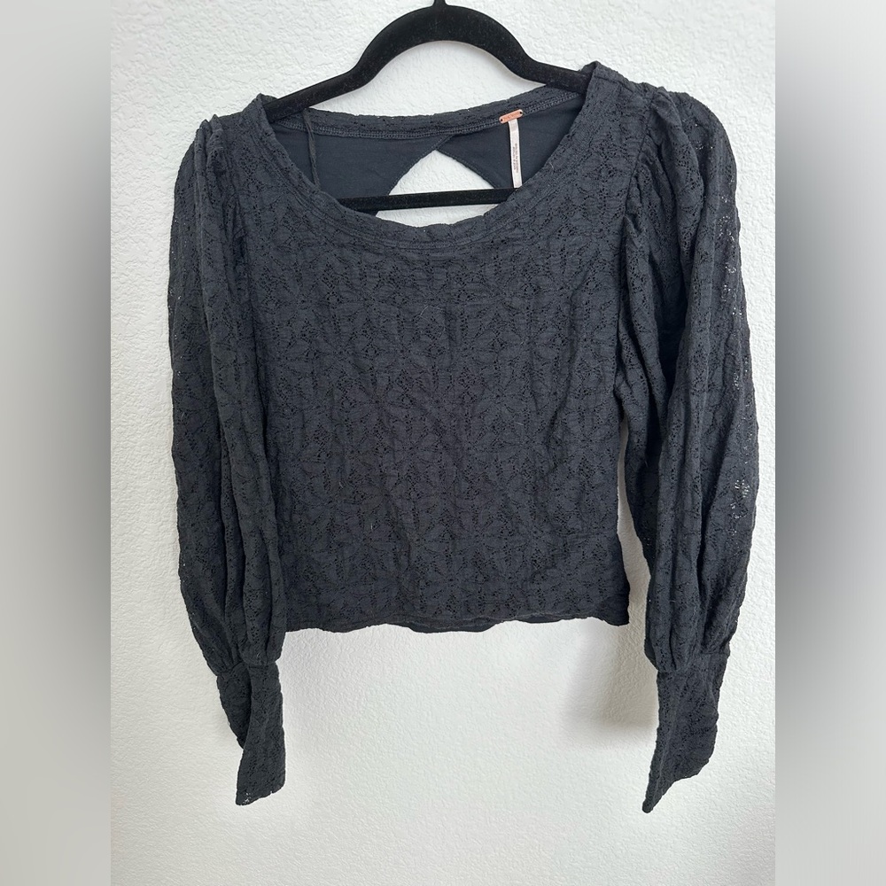 Gray Keyhole Puff Sleeve Knit Top